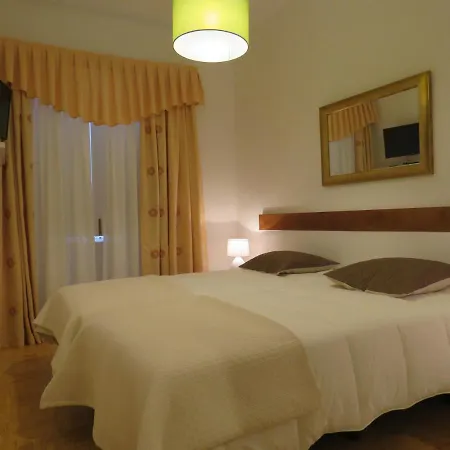 Casa Do Quintalao Raposeira (Faro)